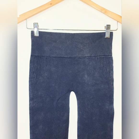 Eye Candy sizeM Blue Gray Textured Distressed Look Leggings. Wear Anywhere Any - Picture 9 of 12